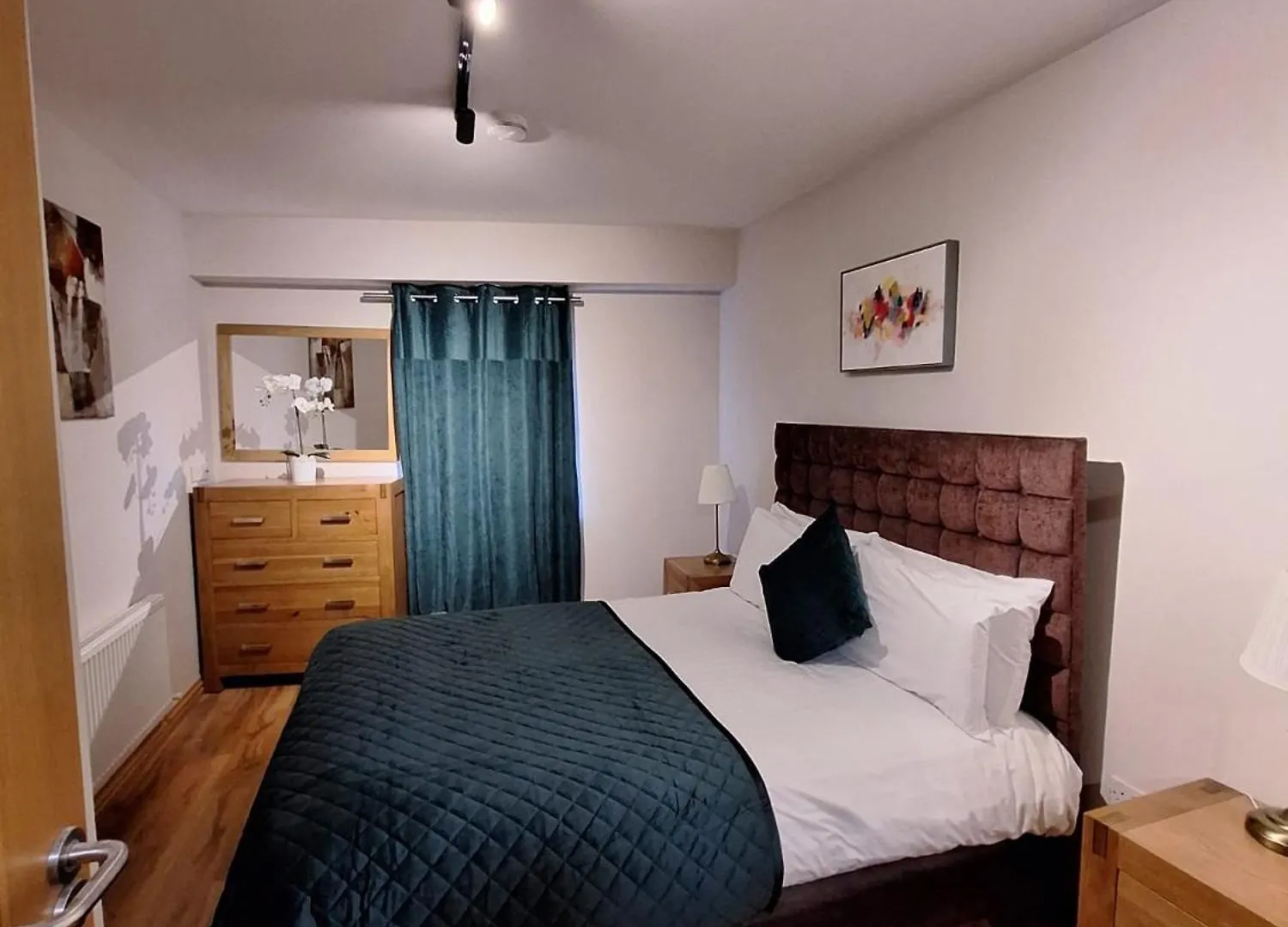 Five Lamps Suites Dublin Ireland