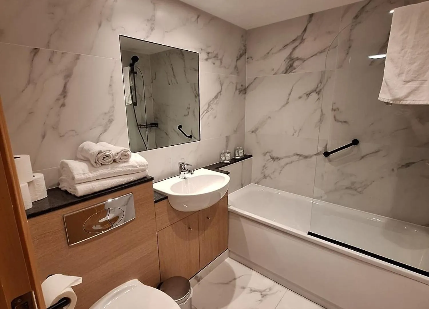 Apartment Five Lamps Suites Dublin