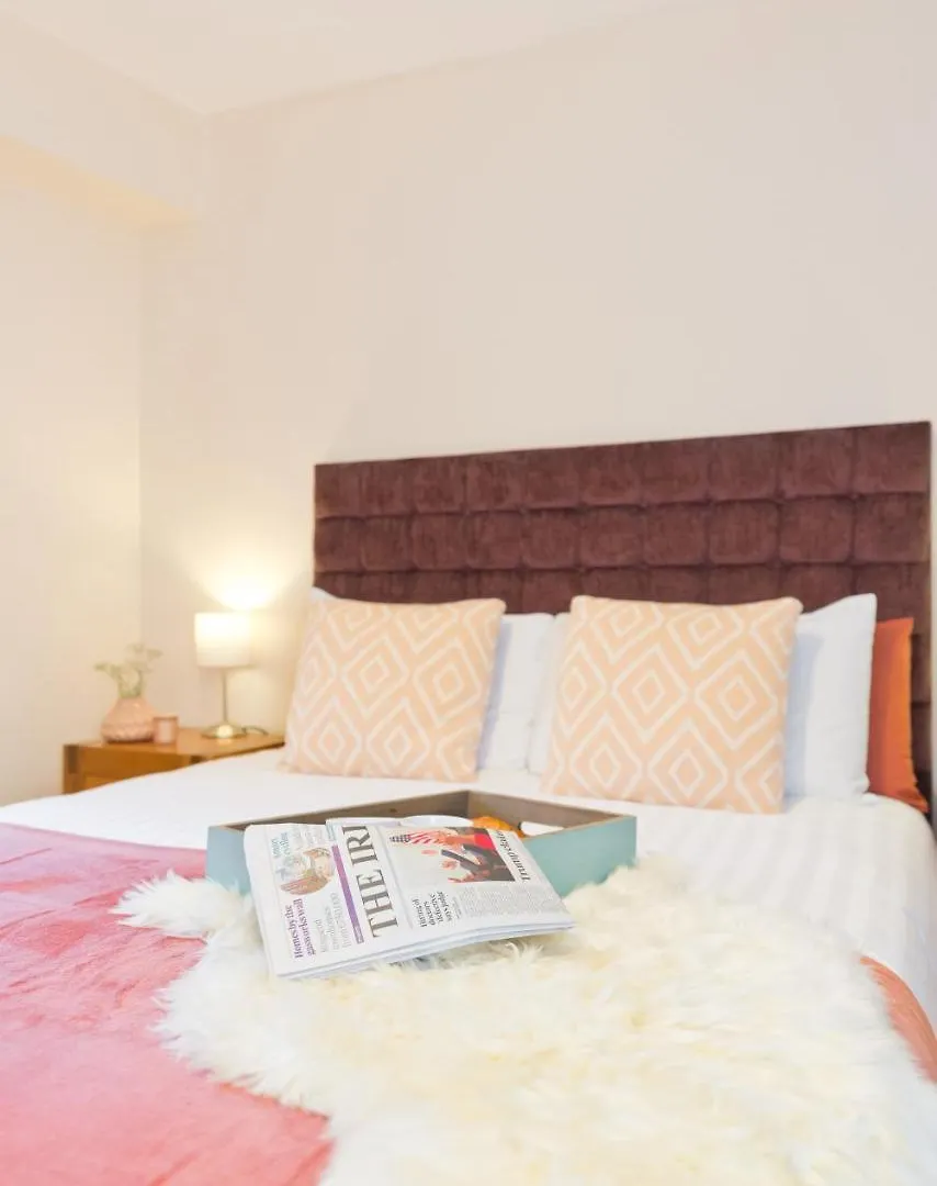 Five Lamps Suites location