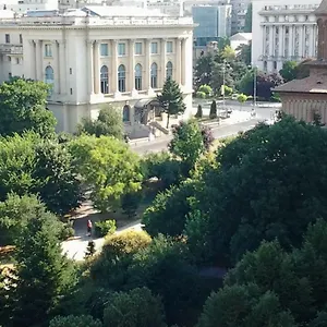 The Location , Bucarest Rumanía